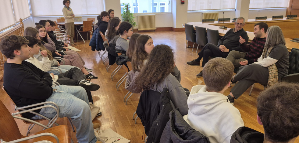 Alumnado del IES Alfredo Brañas participó en el Club de Debate Alingua