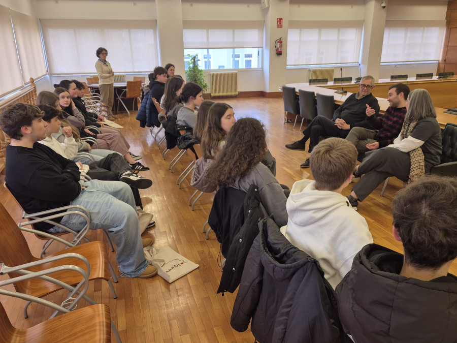 Alumnado del IES Alfredo Brañas participó en el Club de Debate Alingua
