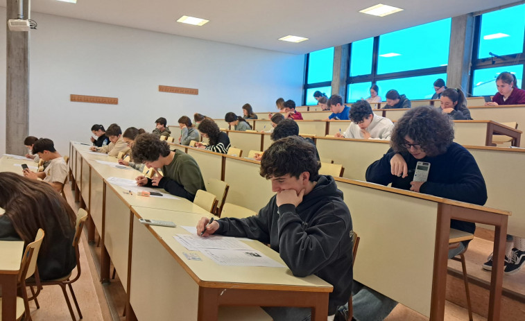 Los dos institutos de Cee y el Parga Pondal de Carballo, en la Olimpiada Gallega de Química