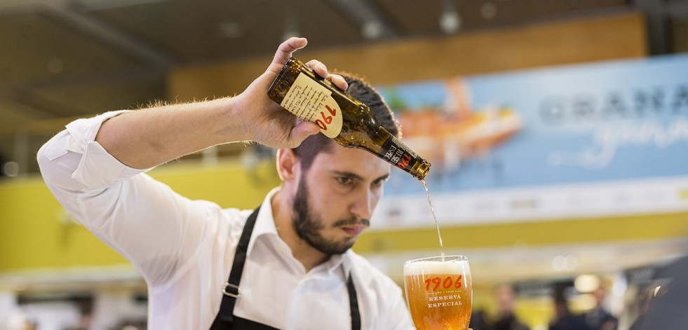 Dos aspirantes de Bergantiños lucharán por ganar el Campeonato Gallego de Tiraje de Cerveza de Estrella Galicia