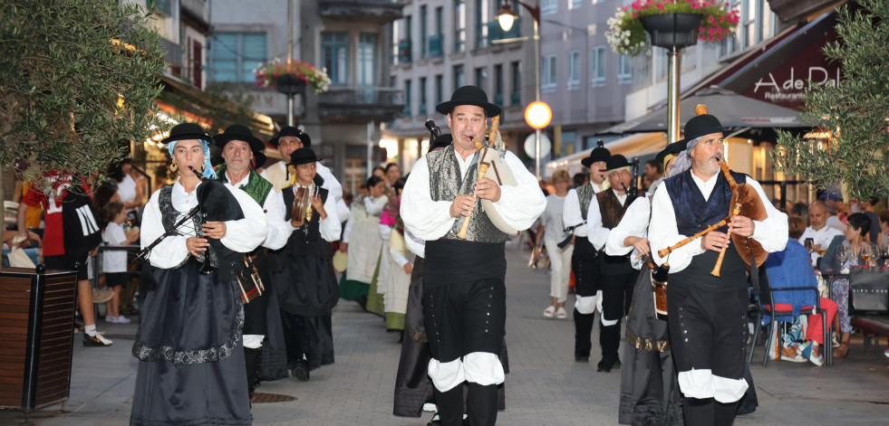 Cine y música tradicional en Carballo