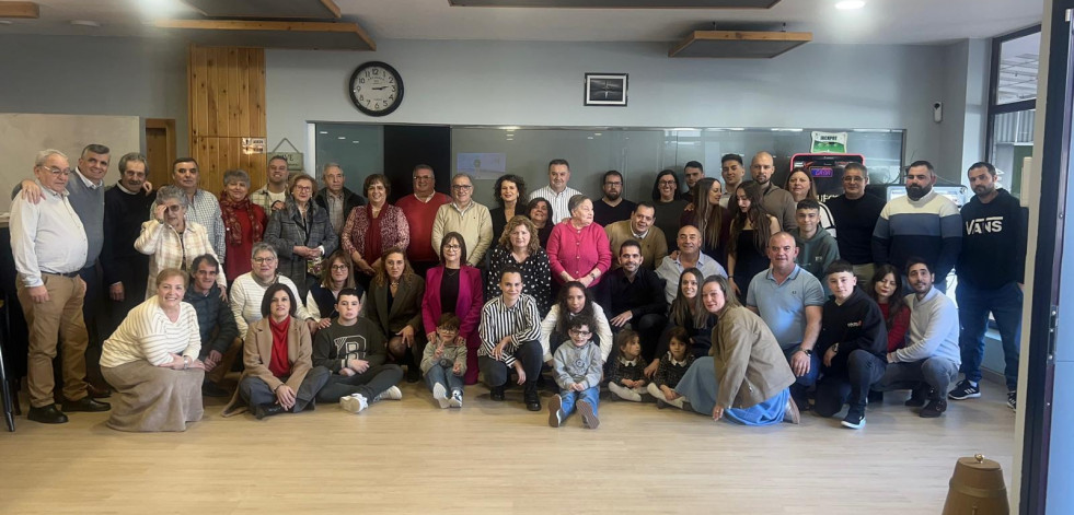Los Veiga celebran su segunda Xuntanza en Carballo