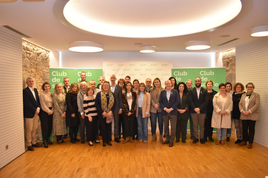 Los clubs de salud de Cee y Vimianzo fomentarán la salud integral de enfermos de cáncer y sus familias