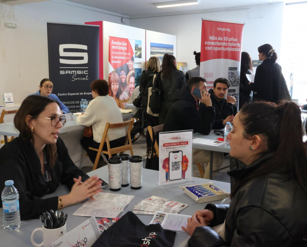 Feria de empleo jovenes carballo