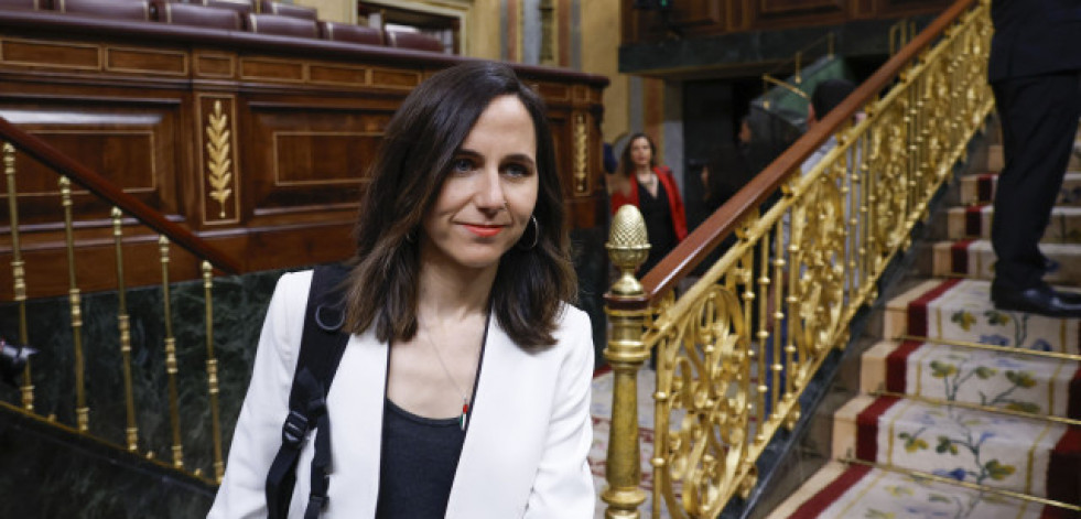 “Si no tienes donde meter a tus hijos”, Belarra defiende “dar una patada” al piso de un banco