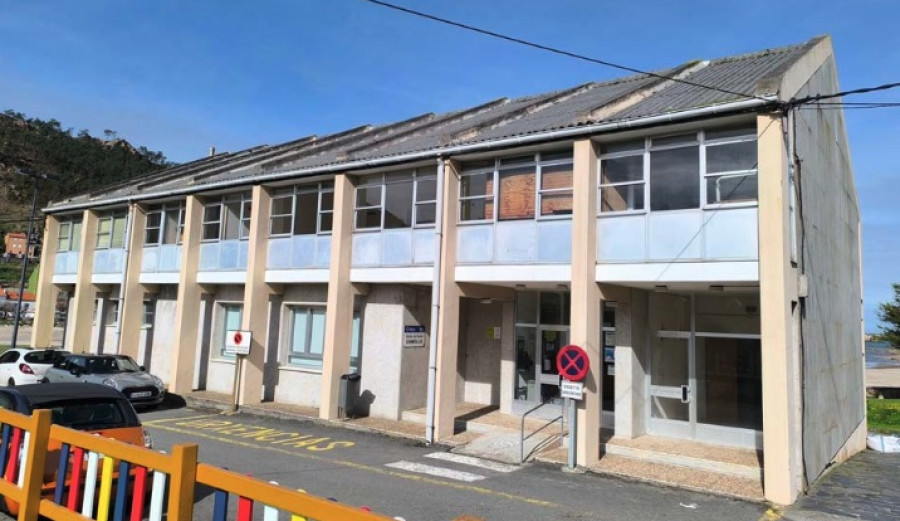 Camariñas adjudica por 122.000 euros la renovación de la cubierta de la Casa do Mar de Camelle
