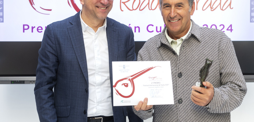 A Asociación Telón e Aparte recibe o Premio Rodolfo Prada á Xestión Cultural 2024