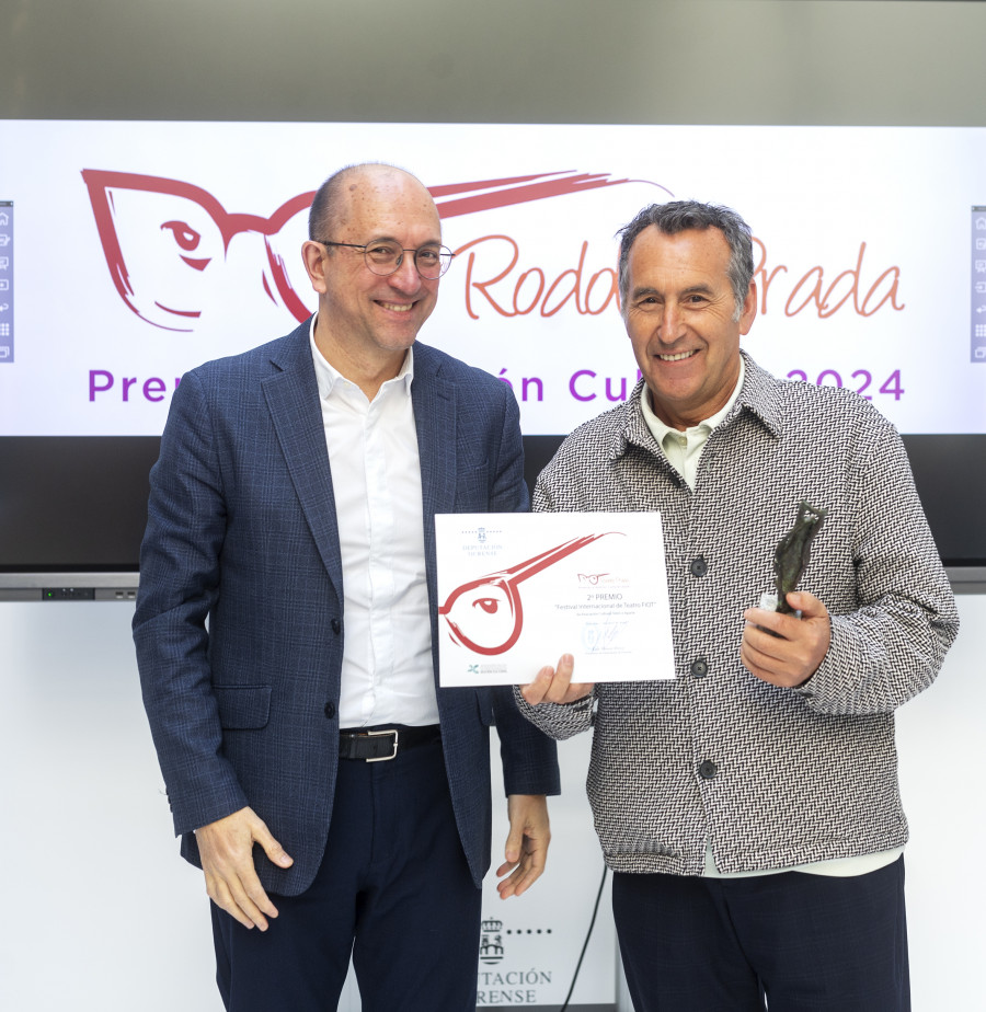 A Asociación Telón e Aparte recibe o Premio Rodolfo Prada á Xestión Cultural 2024