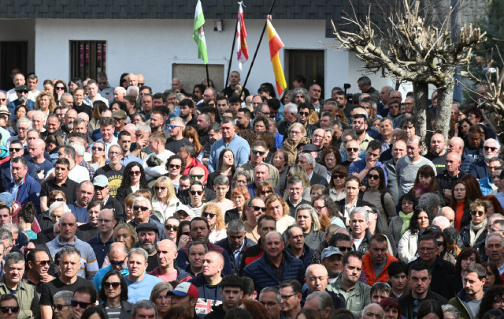 Más de 4.000 personas despiden a los cuatro mineros de Villablino que fallecieron en la mina de Cerredo