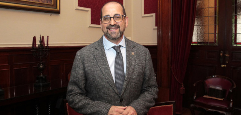 O novo presidente da RAG, Henrique Monteagudo, reclama un “pacto social” polo galego