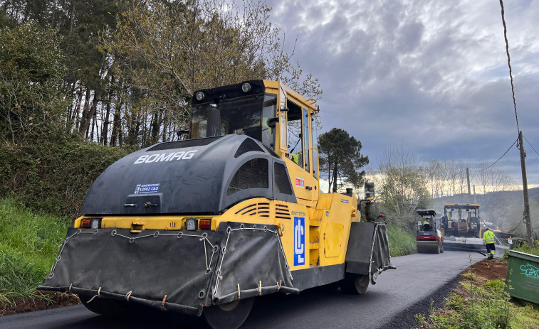 Comienzan las obras de mejora de la carretera entre A Cheda y Guilfoi