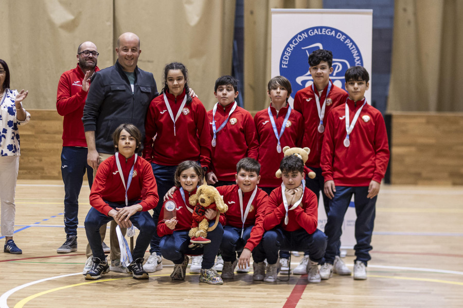 Liceo A, campéon gallego alevín en una fase final de hockye patines en la que Lubiáns acabó tercero