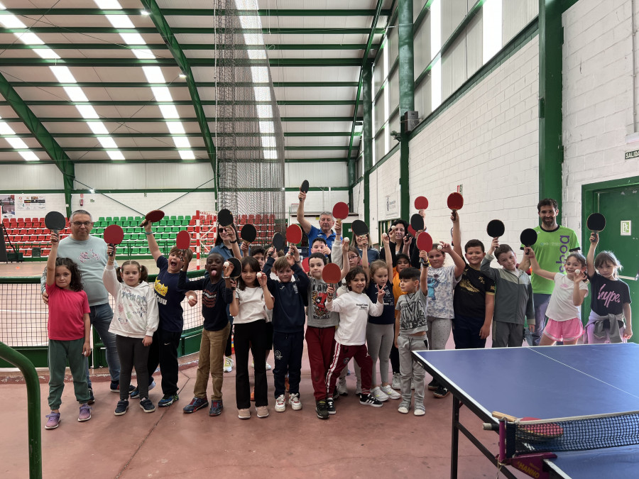 El colegio Vila de Cee se llenó de actividad en el Día Mundial de la Salud