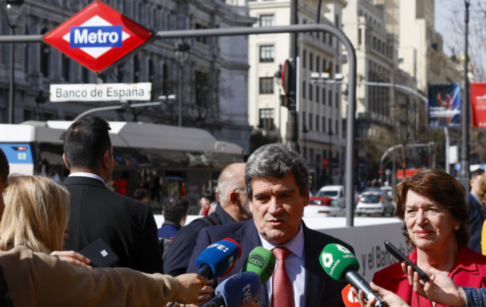 Escrivá anuncia que el Banco de España revisará a la baja su previsión de crecimiento por los aranceles
