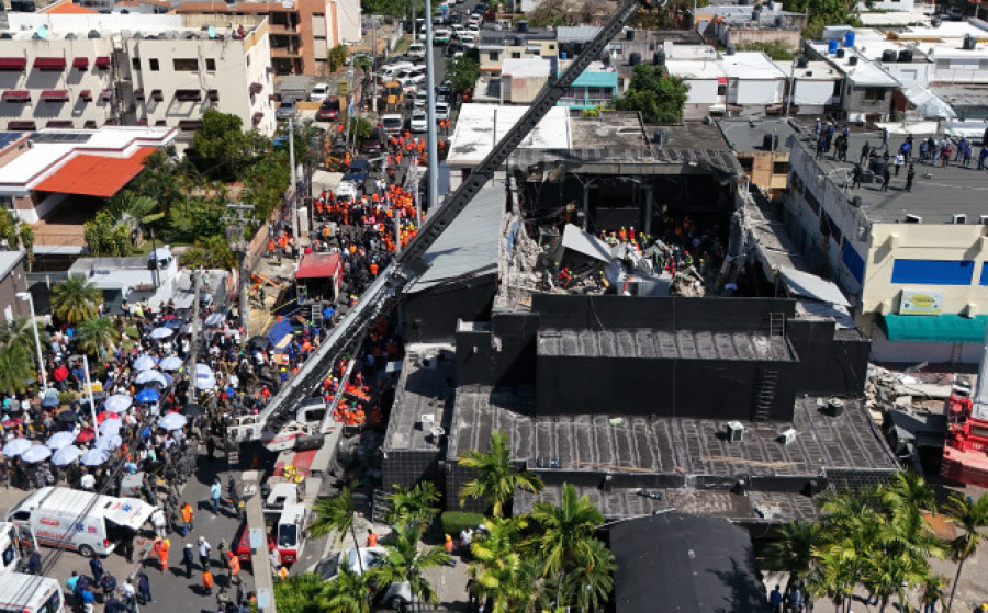 Ascienden a cerca de cien los muertos por el desplome del techo de una discoteca en Santo Domingo