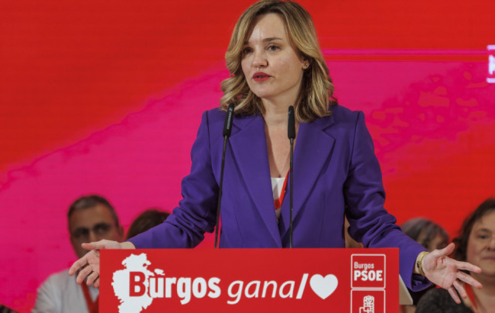 Pilar Alegría denuncia que lleva 