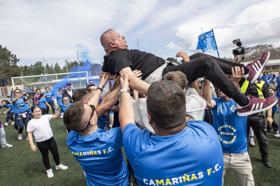 El Camariñas se proclama campeón de la Liga da Costa 21 años después