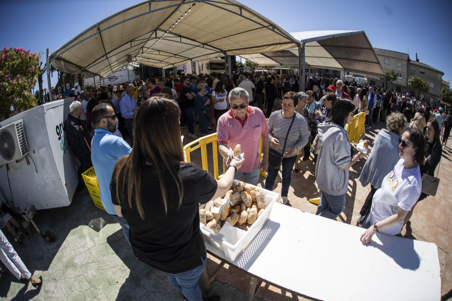 Folclore y orquestas para celebrar la Feira das Nenas