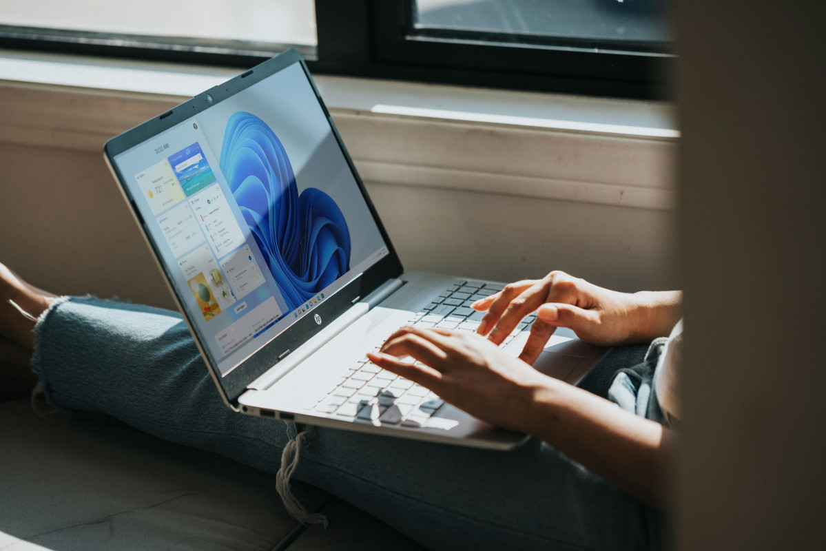 Windows AigsWJmvoEo unsplash