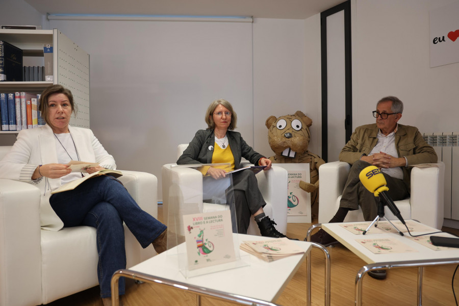 Obradoiros, cuentacuentos y un certamen de poesía llenan la Semana do Libro de Carballo