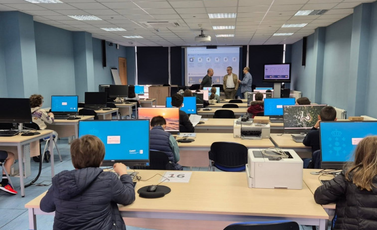 Campamentos digitales y taller de música en Carballo