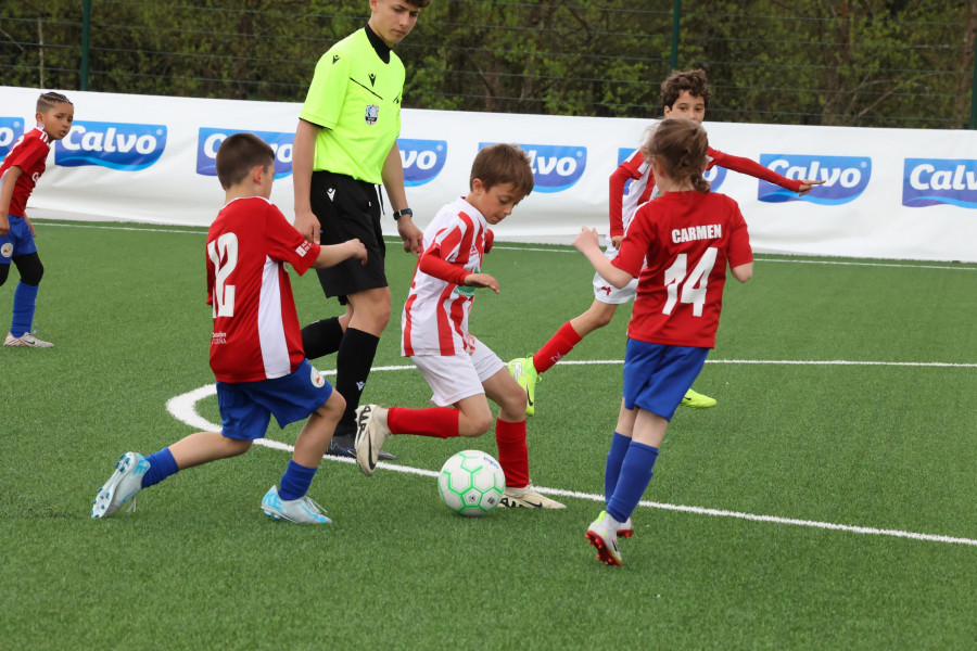 Alevines e infantiles entran en liza en el II Torneo Costa da Morte de Futbol 8