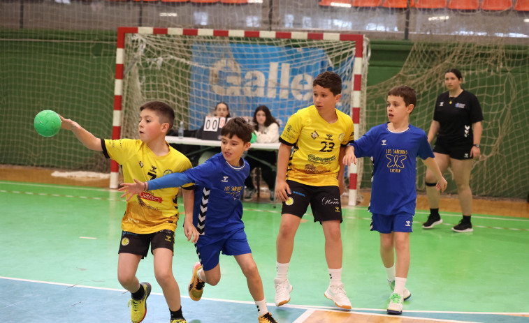 La fiesta del Handball prosigue en Carballo hasta el sábado