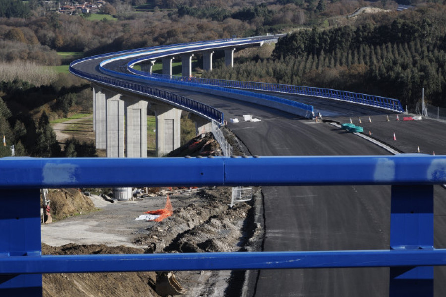 Cortes de tráfico en la A-6 por las nuevas obras en el viaducto de O Castro