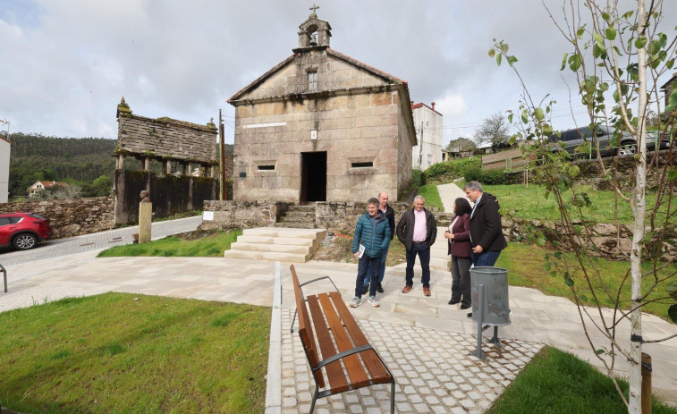 Belén do Campo visita las últimas obras de mejora patrimoniales de Corcubión