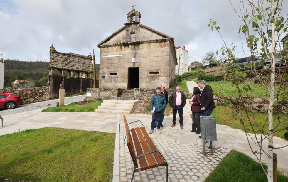 Belén do Campo visita las últimas obras de mejora patrimoniales de Corcubión