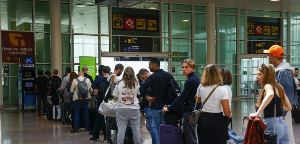 Iberia cancela 23 de sus 247 vuelos programados y da la opción de cambiar billetes para otro momento