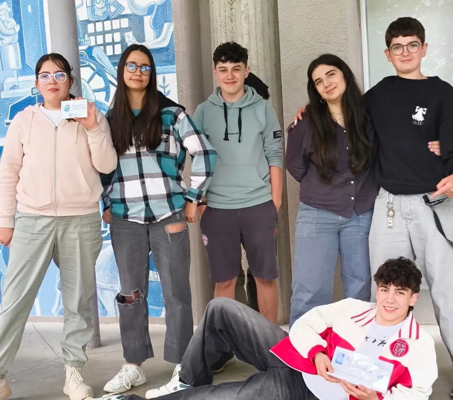 El proyecto CanSat reconoce al alumnado del IES Eduardo Pondal con el premio de divulgación y patrocinio