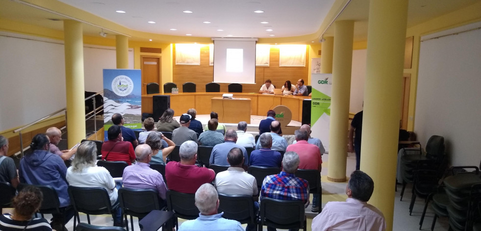 Caixabank y el GDR Costa da Morte impulsan el empleo en el medio rural