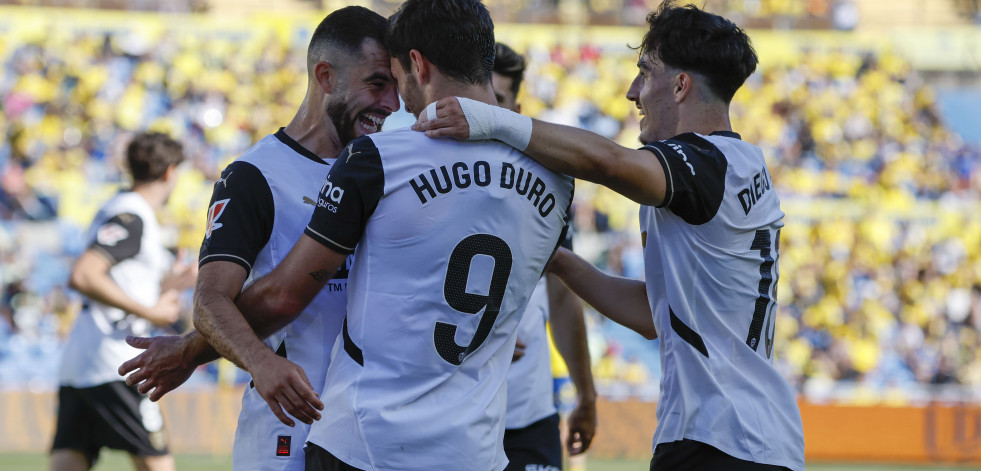 Hugo Duro impulsa al Valencia y hunde a Las Palmas (2-3)