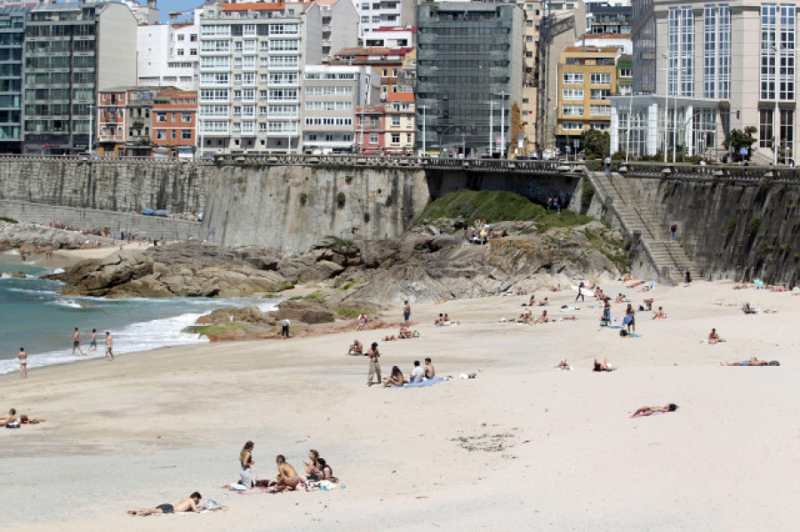 A Coruña en abril, calor  y aguas mil