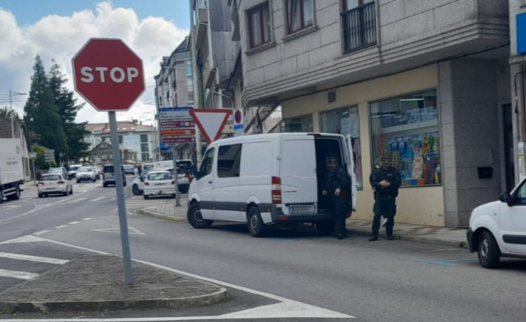 Seis detenidos en un amplio operativo antidroga en Carballo y A Laracha