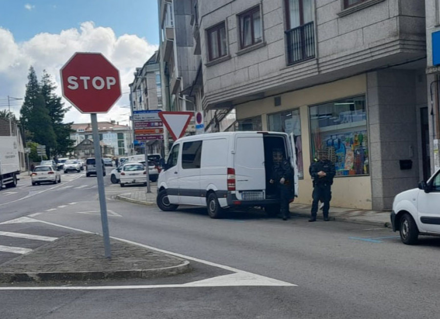 Seis detenidos en un operativo antidroga en Carballo y A Laracha