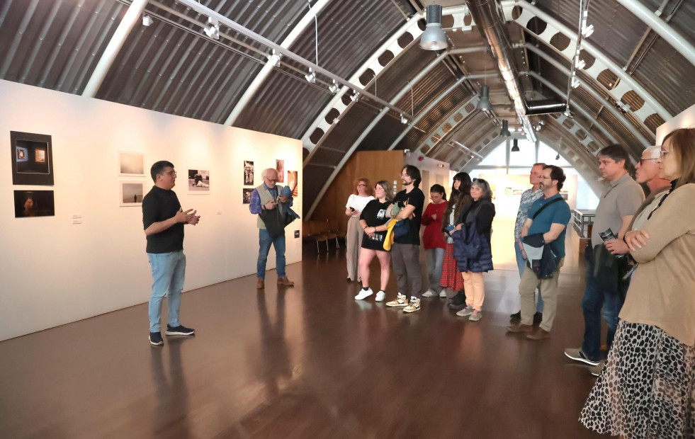 Visita guiada por el certamen Xosé Manuel Eirís
