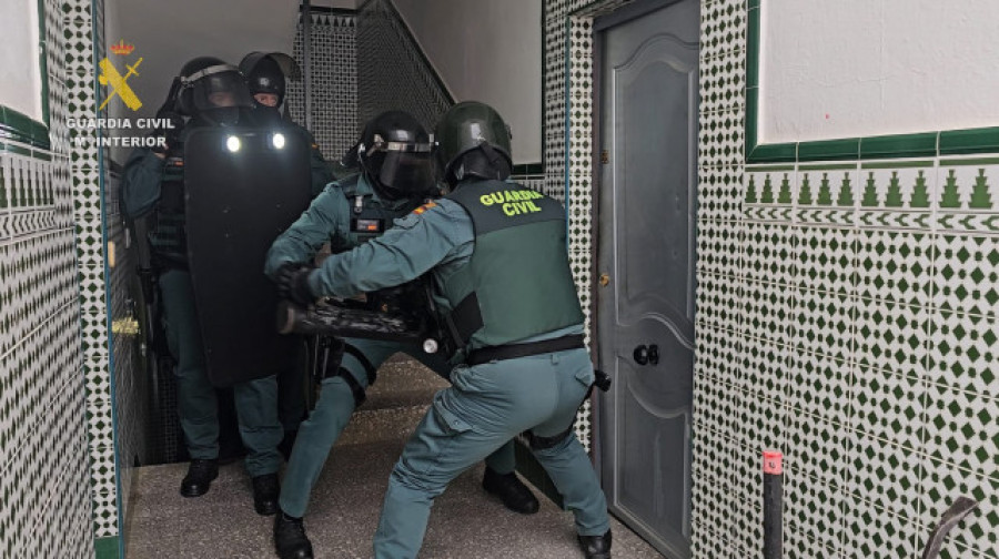 Cae un punto de venta de drogas que funcionaba como una tómbola y tenía "una hora feliz"