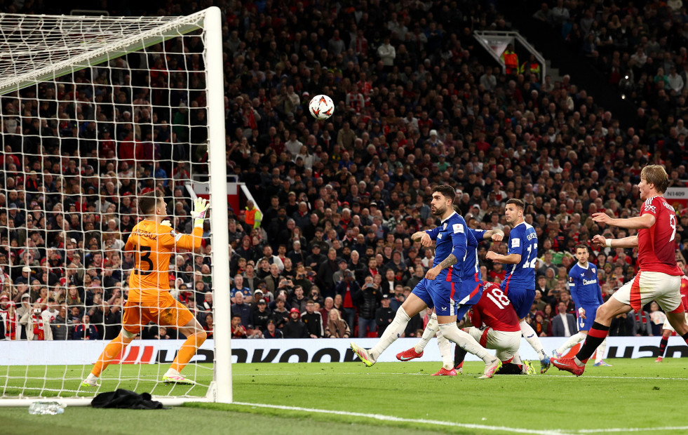 El Athletic queda eliminado en semifinales de la Europa League contra el Manchester (4-1)