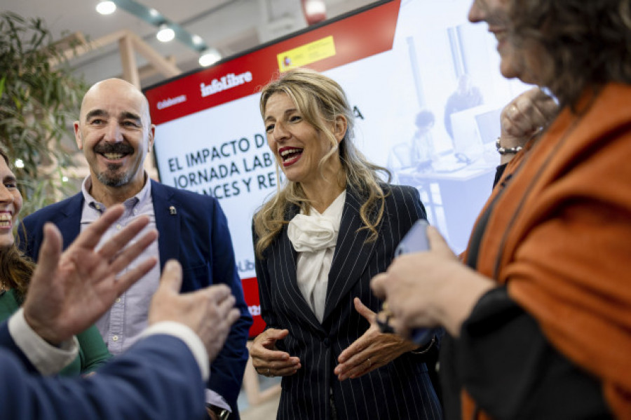 Yolanda Díaz promete "patear España" para que las 37,5 horas semanales vean la luz