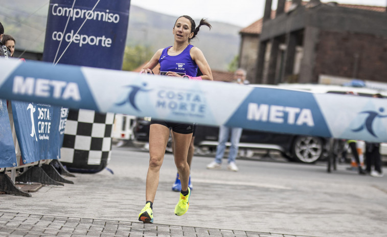 Alejandro Pardo y Tina Fernández conquistan la octava Pedestre de Mazaricos