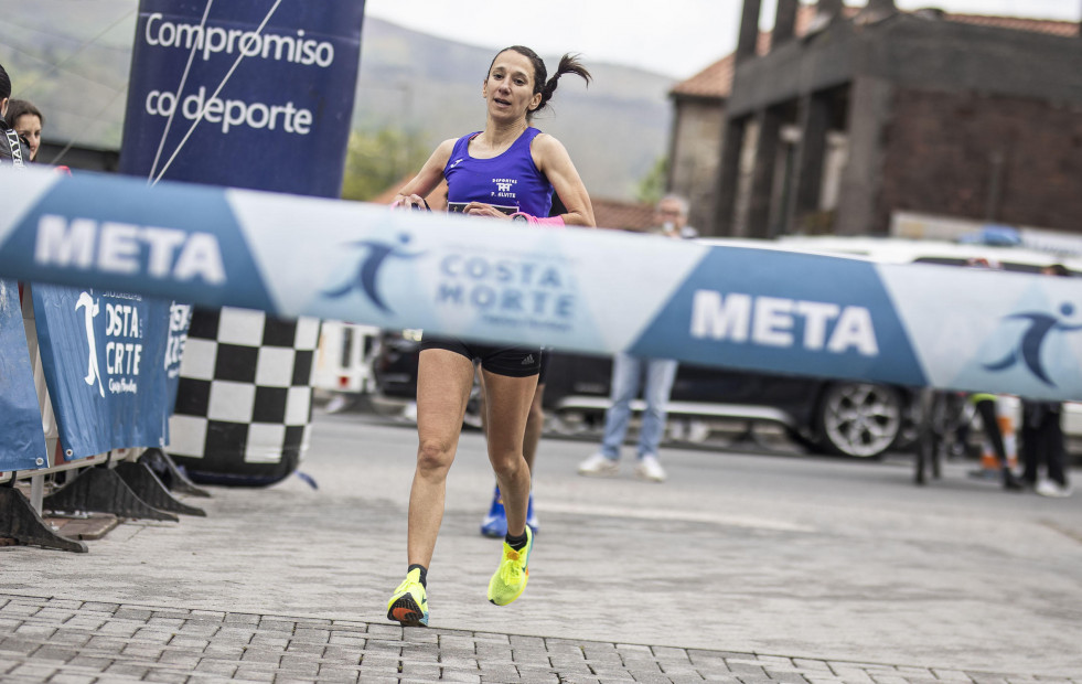 Alejandro Pardo y Tina Fernández conquistan la octava Pedestre de Mazaricos