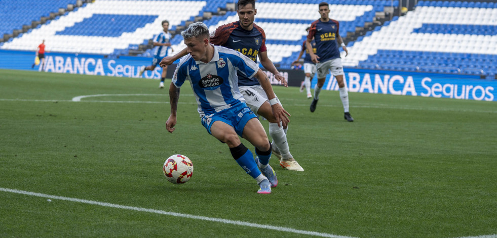 Una acción inexplicable deja al Fabril sin su merecida ventaja ante un UCAM muy rácano (0-0)