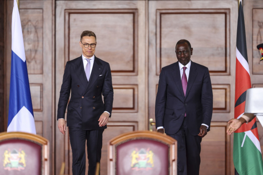 El presidente de Finlandia afirma que "para evitar la guerra hay que prepararse para ella"