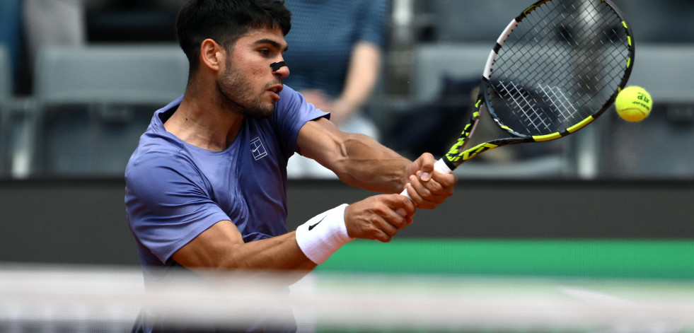 Alcaraz doblega la potencia de Khachanov