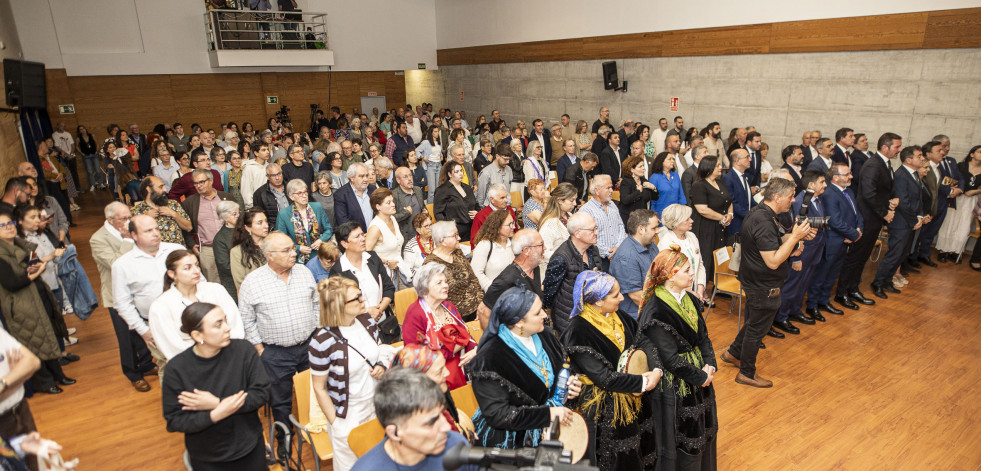 Pleno da RAG en Malpica polo Día das Letras