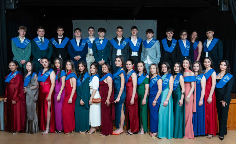 Graduación del alumnado de Bachillerato del instituto de Baio