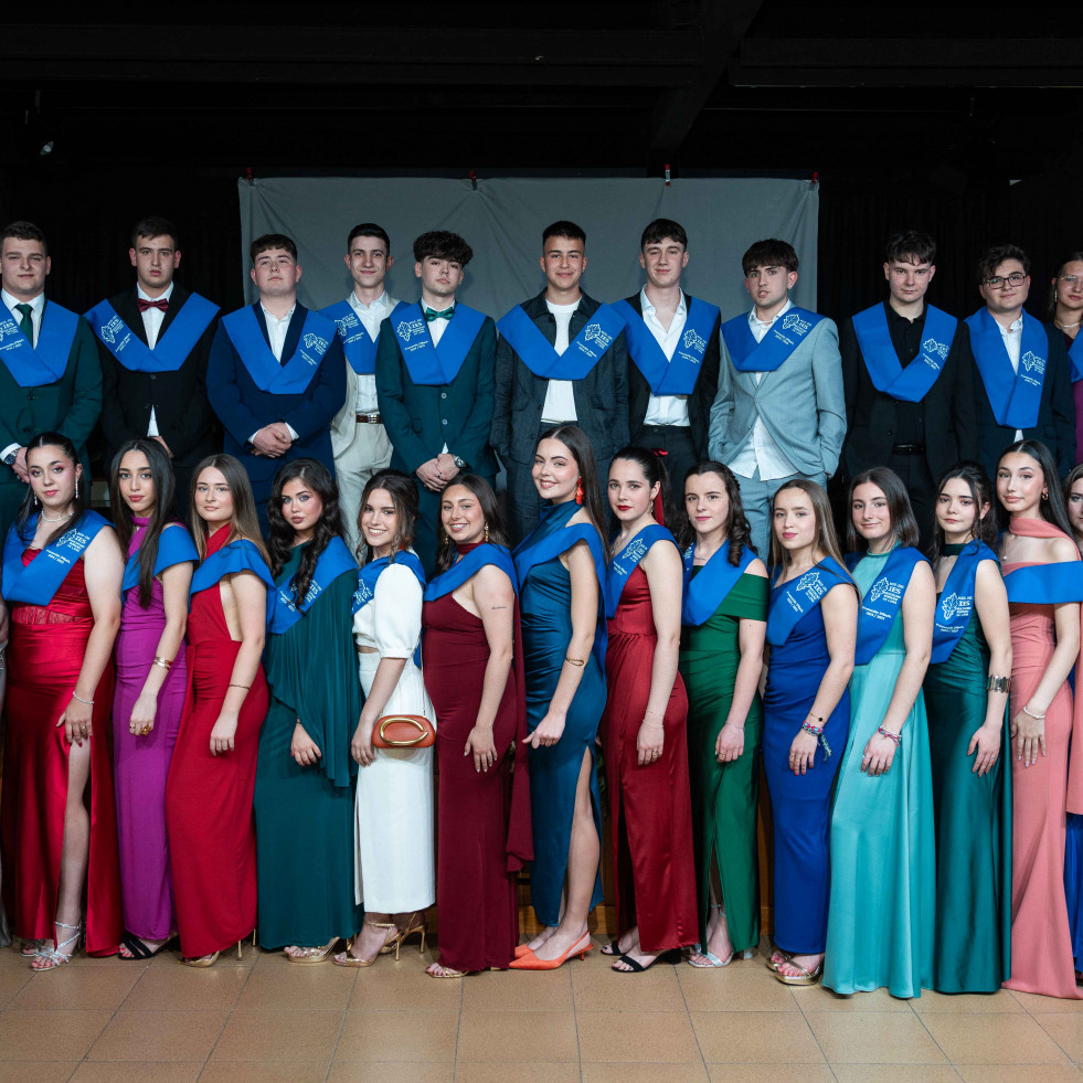 Graduación del alumnado de Bachillerato del instituto de Baio