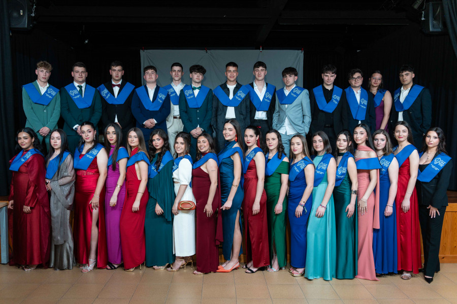 Graduación del alumnado de Bachillerato del instituto de Baio
